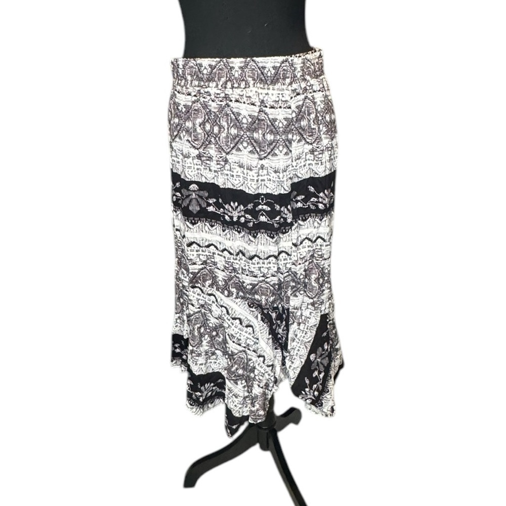Knox Rose Skirt Women's Size Medium Black White A-Line Handkerchief Hem F176